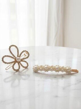 *New* 2 Piece Flower Pearl Bobby Pin Hair Accessory